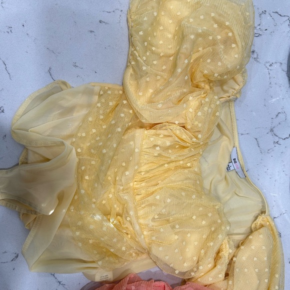 Yellow and peach beautiful body suite size large - Picture 2 of 2